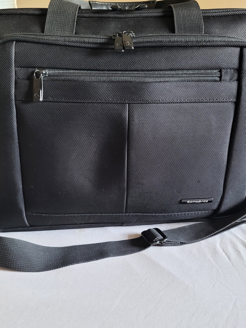 Samsonite Black Men's Laptop Briefcase with Shoulder Strap